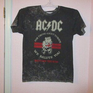 AC/DC British Tour 82 T-Shirt Size M For Those About To Rock Biker Dog Grunge